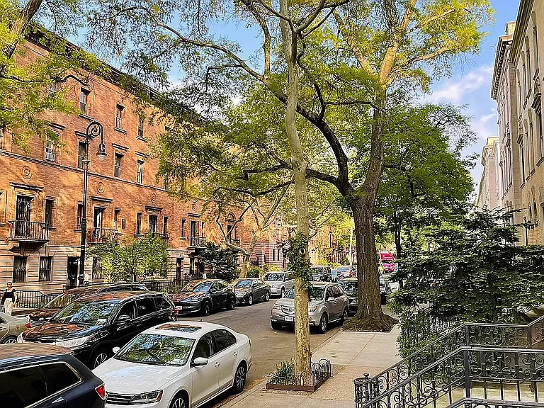 251 W 139th St #5 — Photo 9