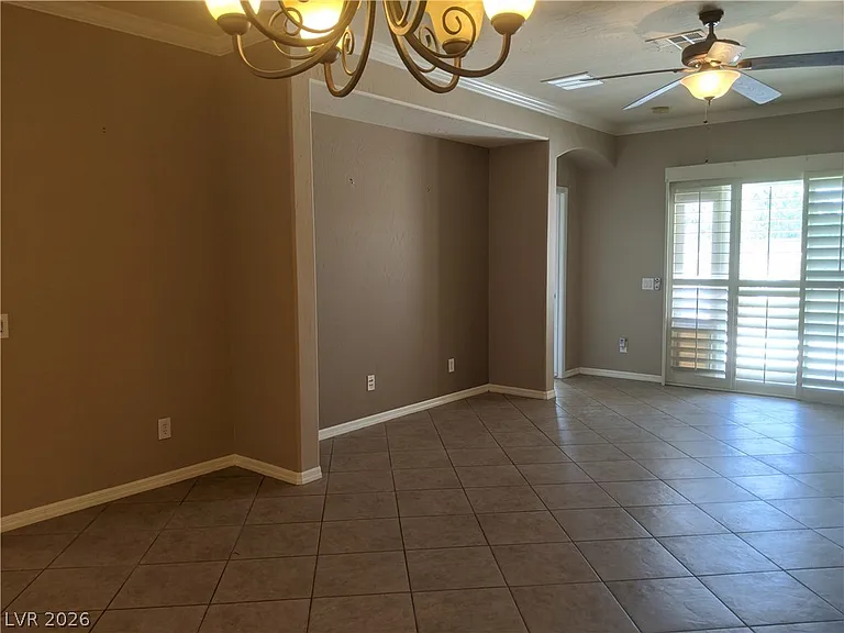 7437 Ravines Ave — Photo 9