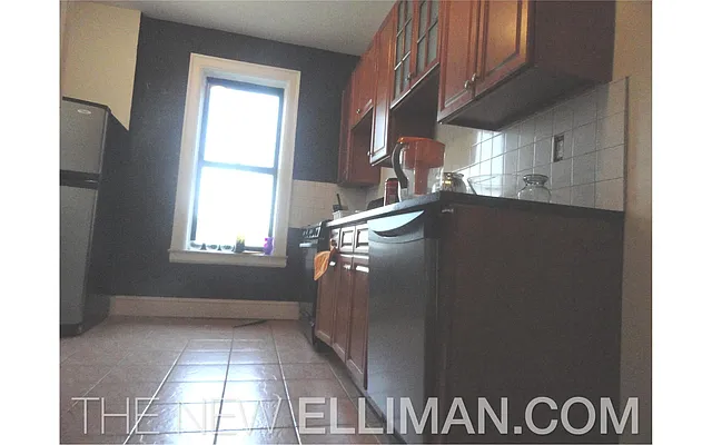 Rented by Douglas Elliman | media 17