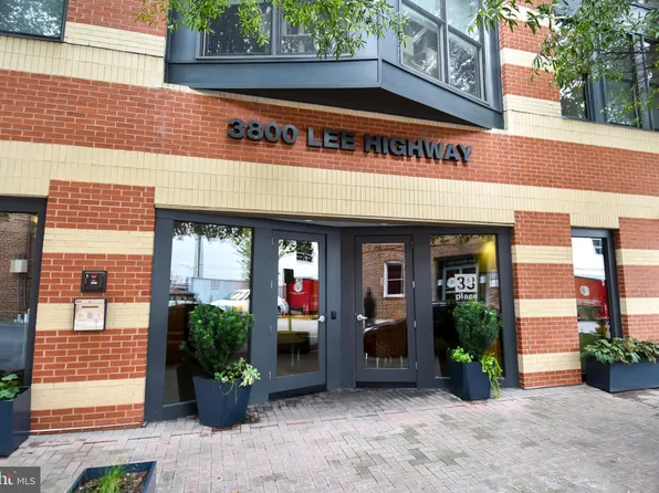 3800 Langston Blvd Unit 203, Arlington, VA 22207