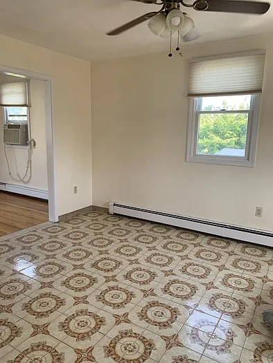 3 bed, 2.5 bath, $3,850 — Photo 4
