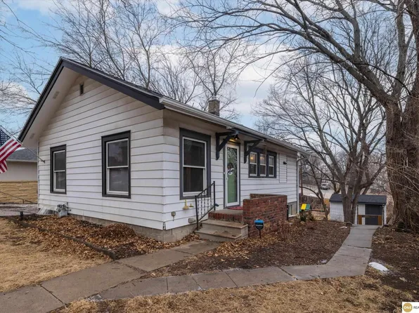 4906 Calvert St, Lincoln, NE 68506