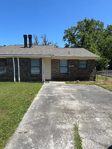 101B Freehold Cir Photo 1