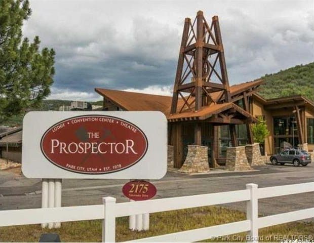 Prospector Lodge