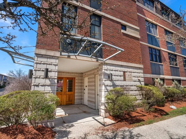 163-165 Chestnut Hill Ave #102, Brighton, MA 02135