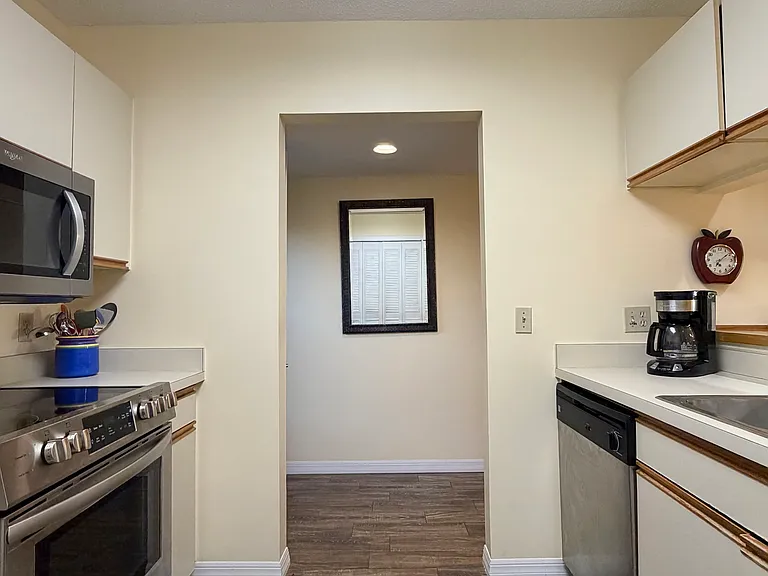 42 Plantation Dr #103 — Photo 9