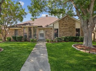 1902 Vera Cruz Dr, Carrollton, TX 75010