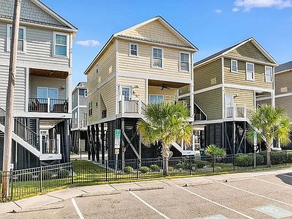2nd image of 125 Garden City Retreat Dr. Unit 7