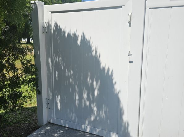 409 Albatross Ct #409B