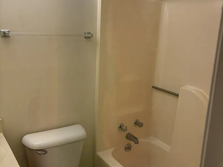 1101 Creekside Pl — Photo 1