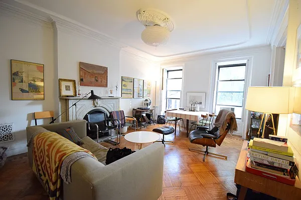 Rented by Rolling Stone Realty LLC | media 11