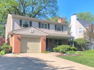 442 S Banbury Rd, Arlington Heights, IL 60005