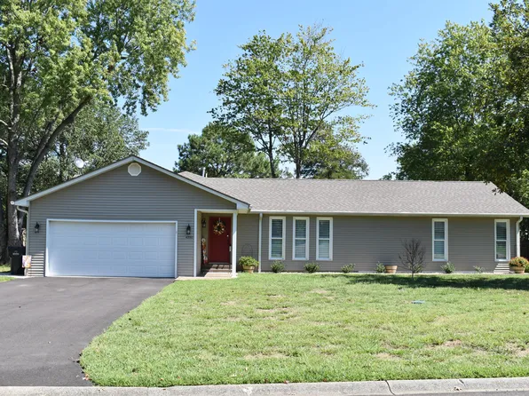 4350 Wellingborough Ln, Paducah, KY 42003