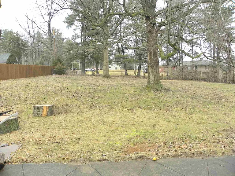 2206 N Fritz Dr — Photo 7
