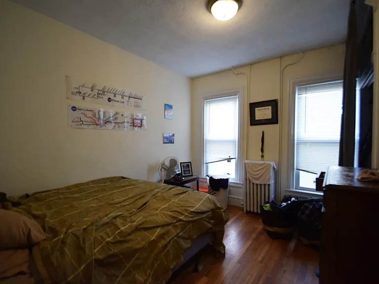 35 Harvard St #A — Photo 5