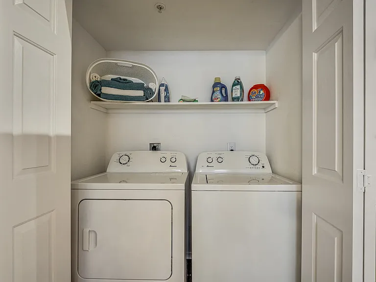 Creighton - 2 Bed / 2 Bath - 1,132 Sq.Ft.