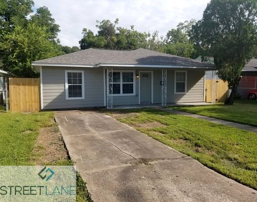 4813 Larkspur St Houston Tx 77033 Zillow