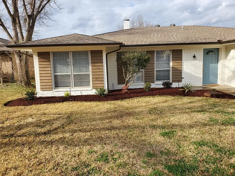 1619 Chisolm Trl — Photo 2