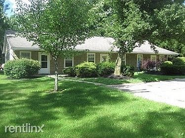 1st image of 703 Hickory Ct