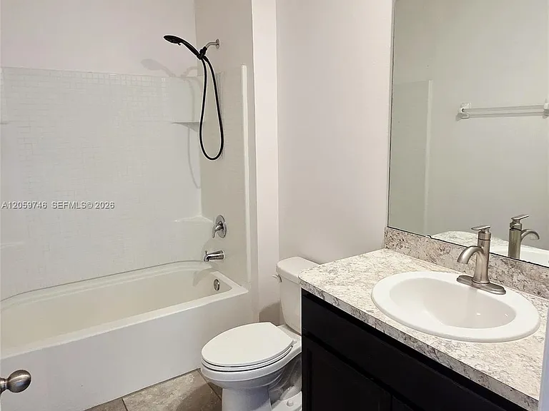 808 Old Country Rd SE — Photo 12