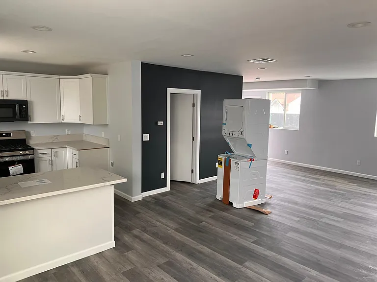 8347 Rudnick Ave — Photo 5