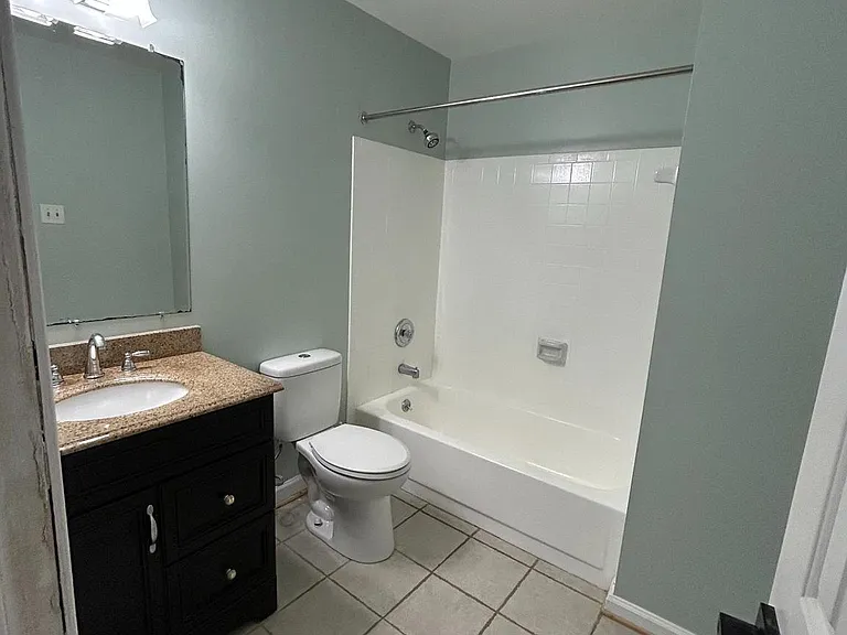 15006 Nebraska Ln — Photo 17