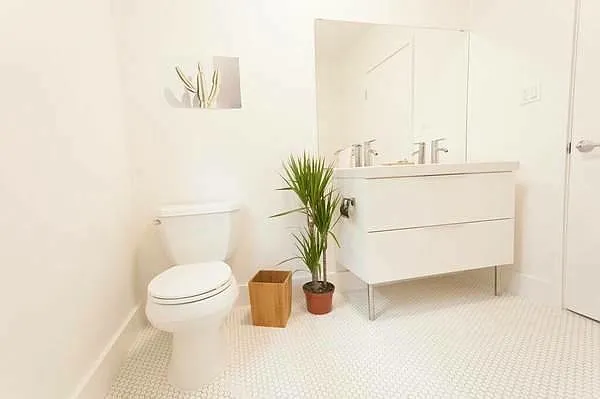 427 1/4 N Vendome St #427.25 — Photo 3