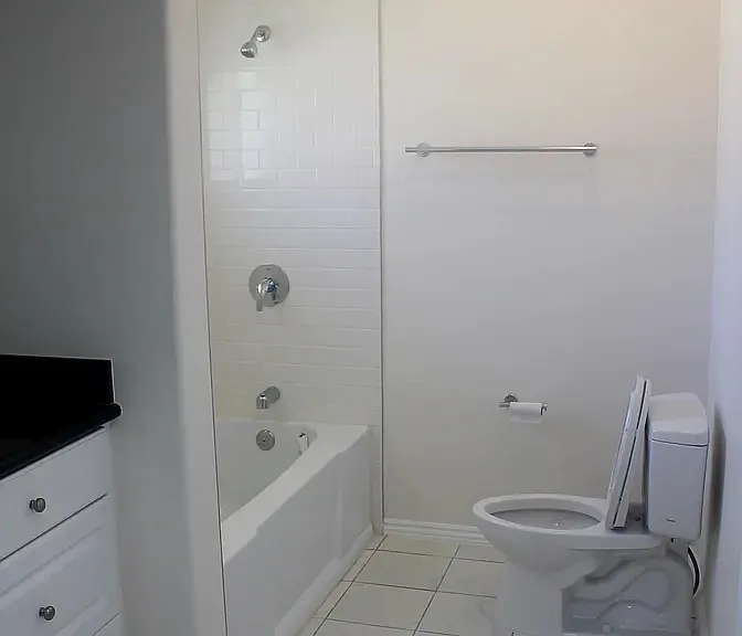 Bedroom 1 full bath