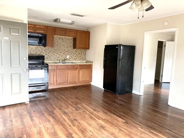 2241 W Pensacola St APT 54, Tallahassee, FL 32304