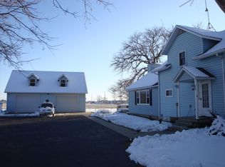 W6785 Brick Church Rd, Walworth, WI 53184