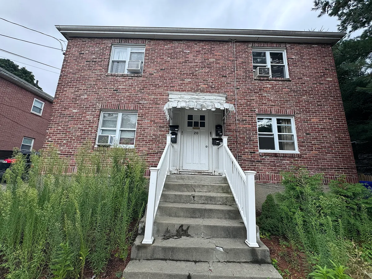 Building Photo - 20 Shanley St #1