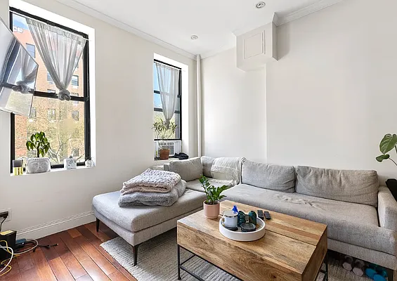 Rented by Dalan Rentals | media 21