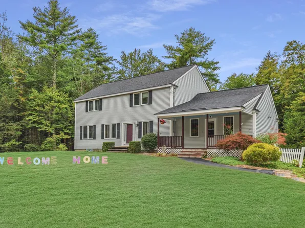 81 Meadow Fox Lane, Chester, NH 03036