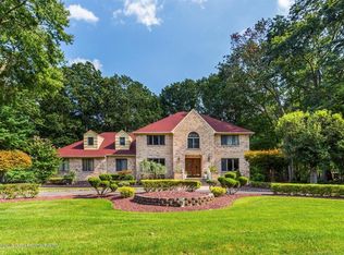 18 Evan Dr, Morganville, NJ 07751