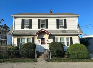25 Tingley St, Pawtucket, RI 02861