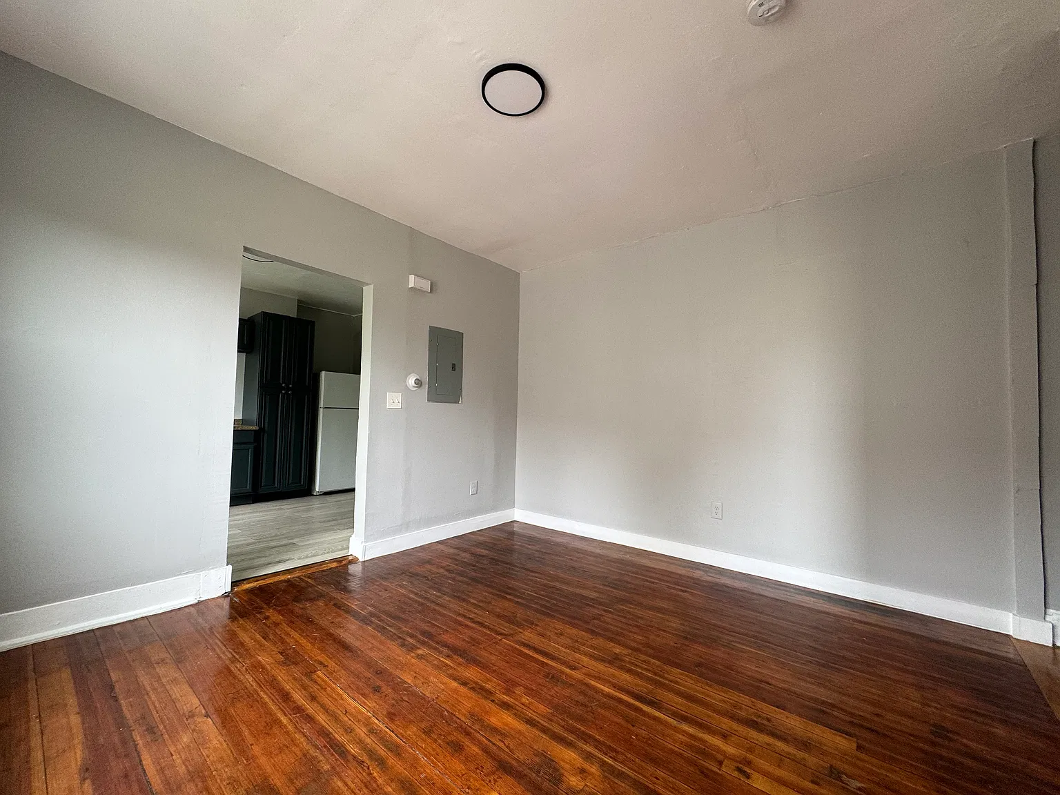 202E2 Mather St — Photo 4