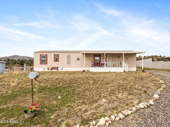 18420 S Frontier Road, Peeples Valley, AZ 86332