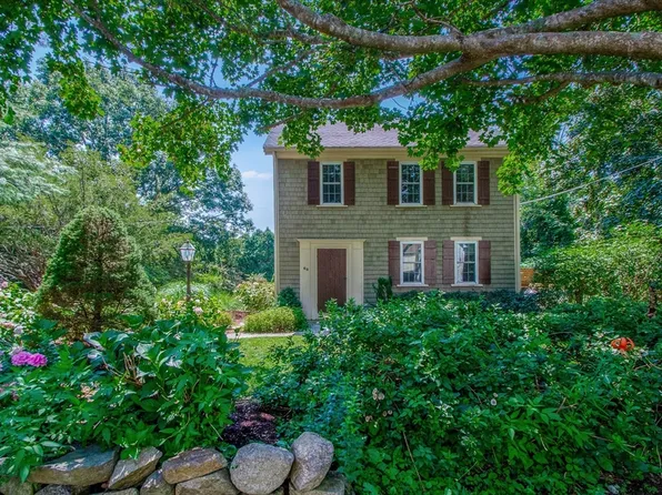 65 Acushnet Rd, Mattapoisett, MA 02739
