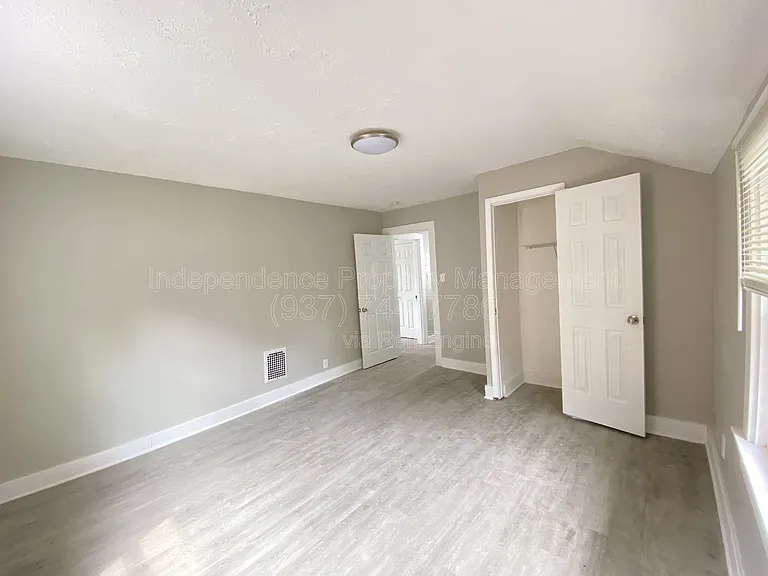 1004 W Fairview Ave — Photo 18