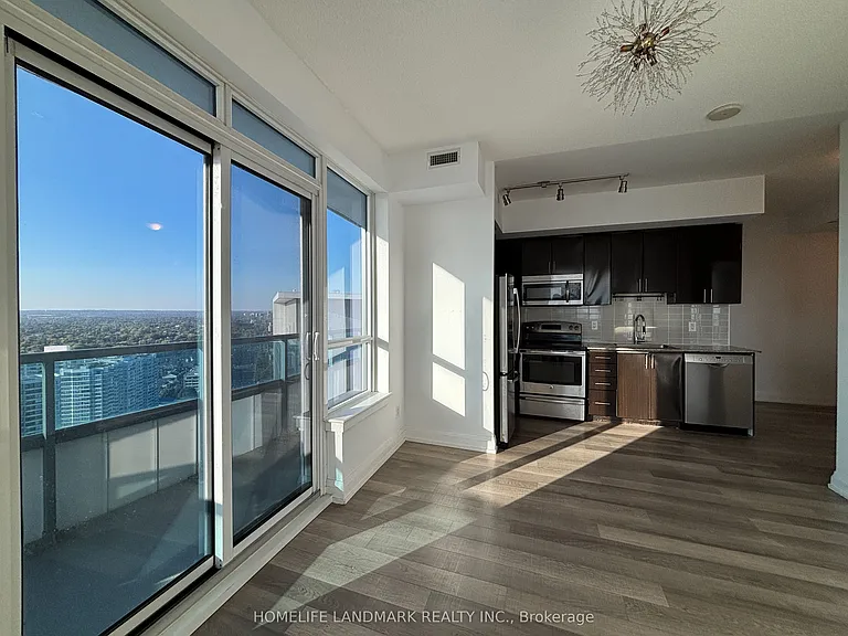 7171 Yonge St #2508 — Photo 15