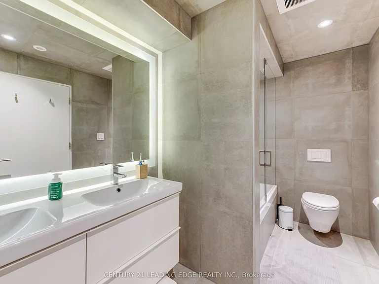 81 Dagmar Ave — Photo 27