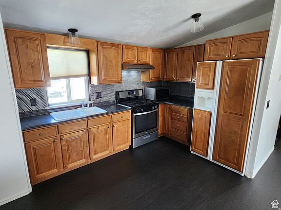 2nd image of 4228 W 3275 S #268