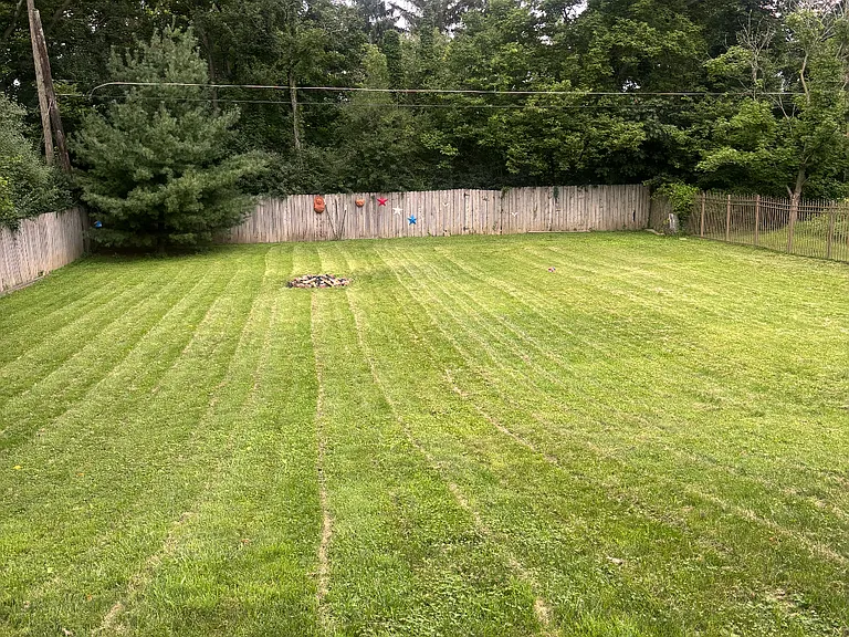 319 Central Rd — Photo 4