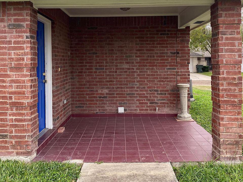 1st image of 226 Lemon Dr