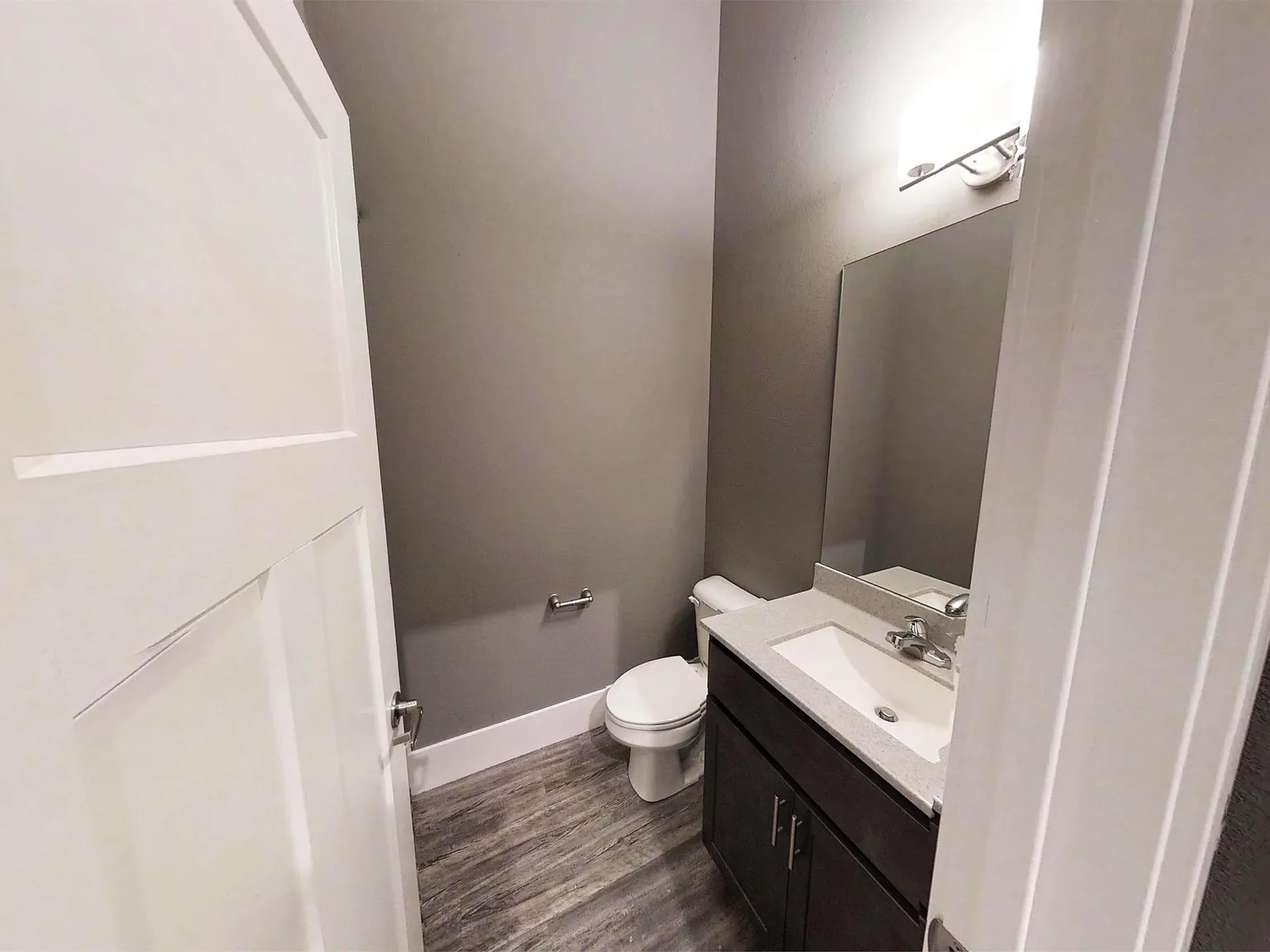 308 E Clark St — Photo 2