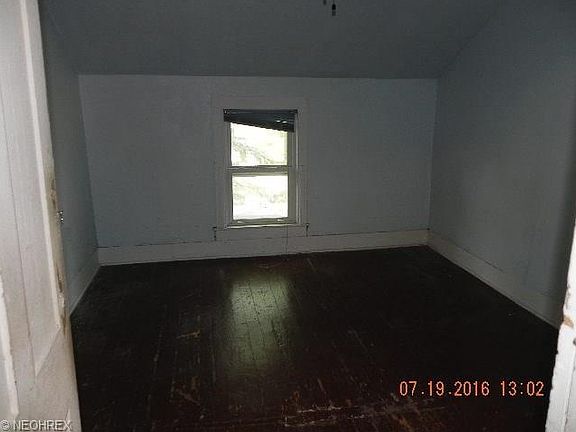 5th image of 285 W Lorain St