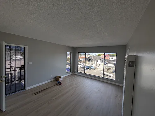 5847 Denver Ave #3 Photo 1