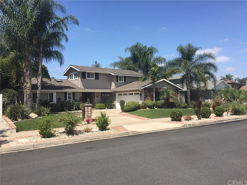 2nd image of 1332 Mauna Loa Rd