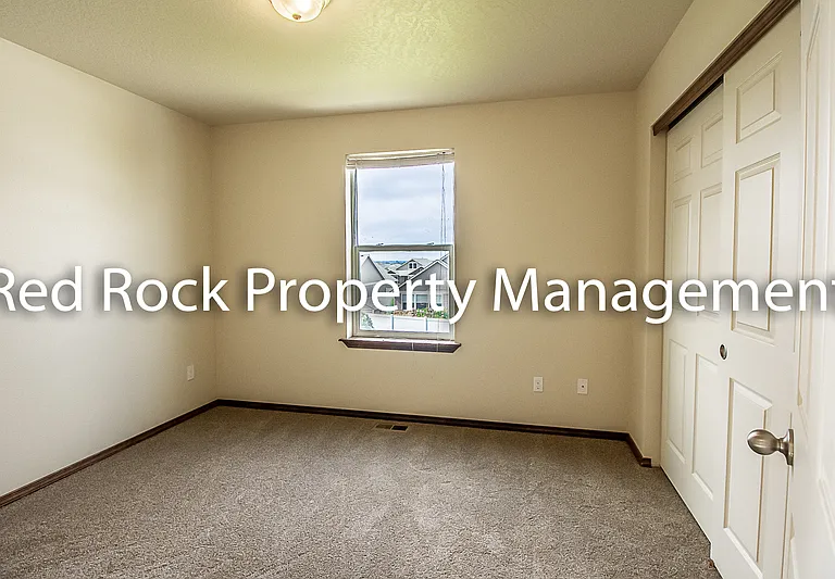 7527 N Carrington Ln — Photo 18