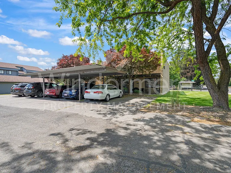 13208 E Skyview Ave — Photo 8